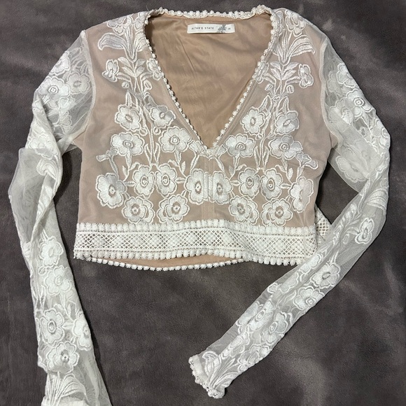 Altar'd State Tops - Altar'd State White Floral Lace Cropped V-Neck Top